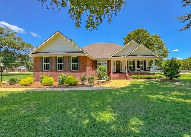 Property at 1415 College Rd, Bainbridge, GA 39819, 3 beds, 3 baths