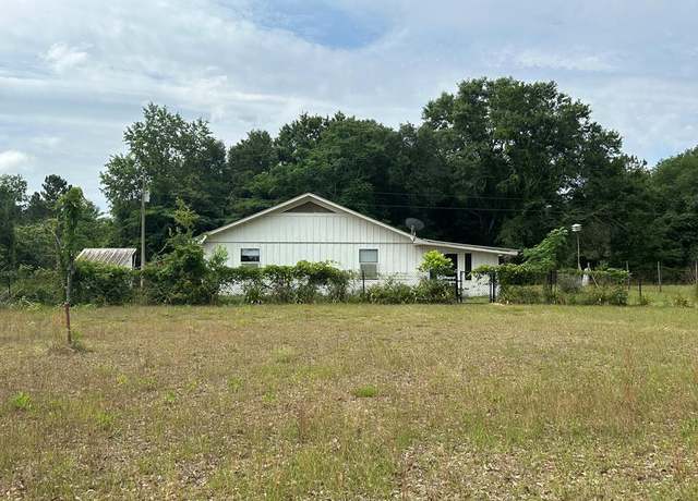 Property at 104 Wilsontown Rd, Bainbridge, GA 39817, 3 beds, 2 baths
