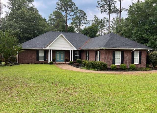 Property at 1002 Willis St, Bainbridge, GA 39819, 4 beds, 2.5 baths