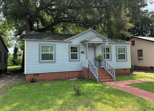 Property at 1204 Water St, Bainbridge, GA 39817, 3 beds, 1 bath