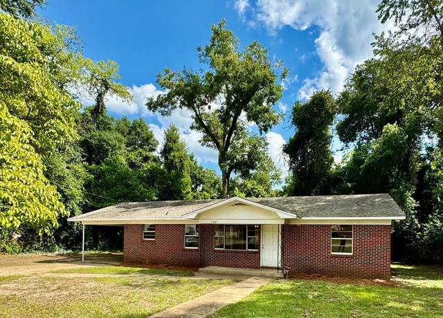 Property at 728 Green St, Bainbridge, GA 39819, 3 beds, 1.5 baths