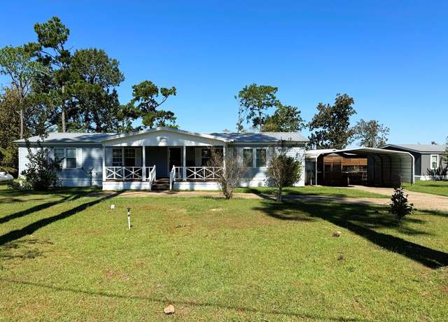 Property at 8046 Hickory Dr, Donalsonville, GA 39845, 3 beds, 2 baths