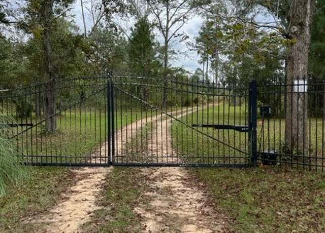 Property at 1016 Richter Rd, Cairo, GA 39828, 3 beds, 2 baths