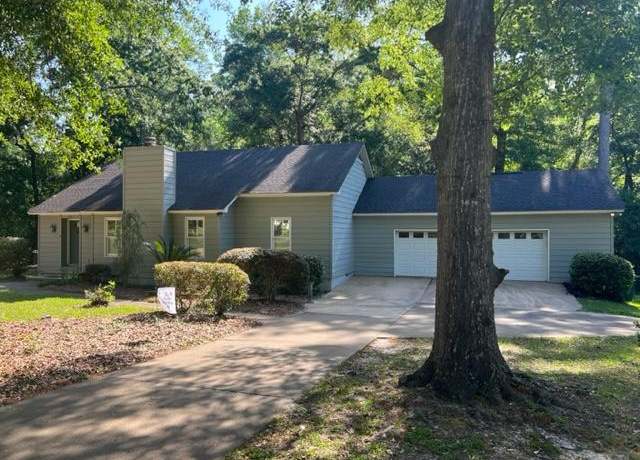 Property at 1355 SE Brookwood Dr, Cairo, GA 39828, 3 beds, 2 baths