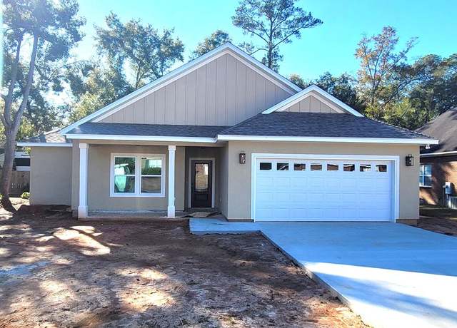 Property at 1002 Ashley Ln, Bainbridge, GA 39819, 3 beds, 2 baths