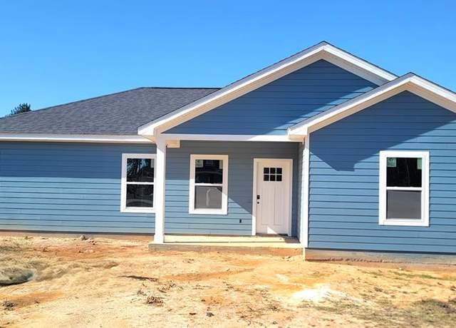 Property at 1105 Bluffton, Bainbridge, GA 39817, 3 beds, 2 baths