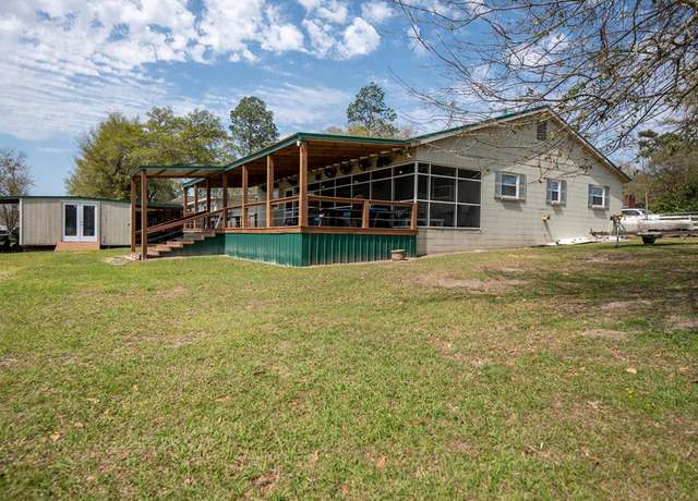 Property at 7757 Paradise Dr, Donalsonville, GA 39845, 4 beds, 2 baths