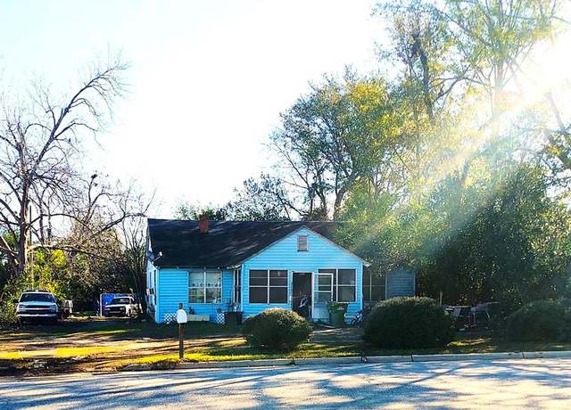 Property at 307 S Morris Ave, Donalsonville, GA 39845, 3 beds, 1 bath
