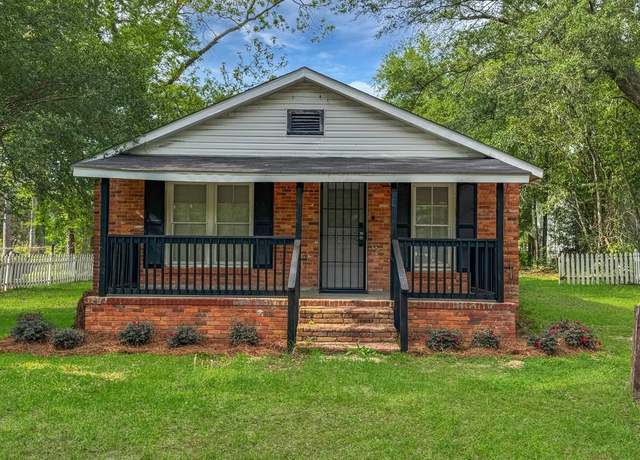 Property at 1202 Byron St, Bainbridge, GA 39817, 2 beds, 1 bath