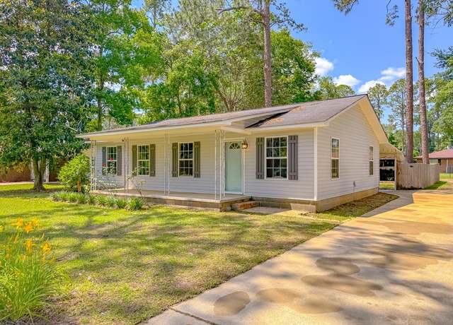 Property at 1409 Woodland Dr, Bainbridge, GA 39819, 3 beds, 2 baths