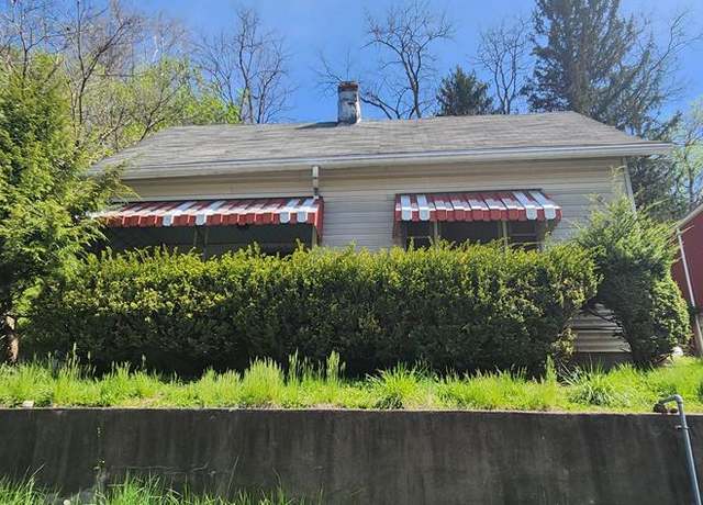 Property at 461 National Rd, Wheeling, WV 26003, 2 beds, 1 bath