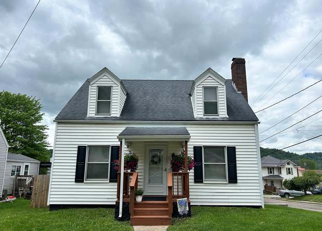 Property at 854 5th St, New Martinsville, WV 26155, 3 beds, 1.5 baths
