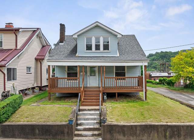 Property at 3360 West St, Weirton, WV 26062, 4 beds, 1 bath