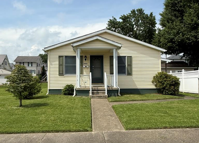 Property at 1412 6th St, Moundsville, WV 26041, 3 beds, 1 bath