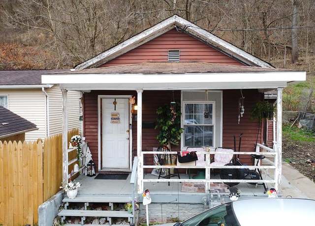 Property at 53 Economy St, Wheeling, WV 26003, 2 beds, 1 bath
