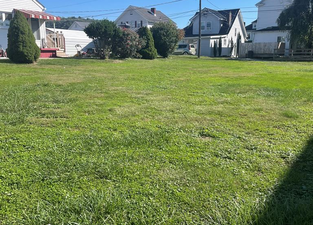 Property at 1303 9th St, Moundsville, WV 26041