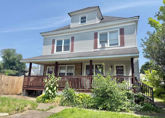 Property at 1008 6th St, Moundsville, WV 26041, 9 beds, 3 baths