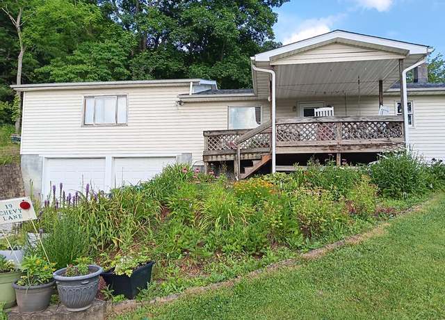 Property at 19 Chevy Ln, Moundsville, WV 26041, 3 beds, 2 baths