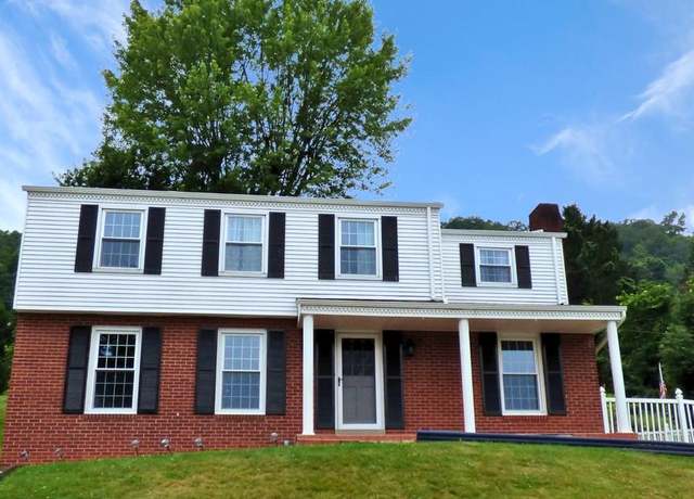 Property at 18 Barrows Rd, Wheeling, WV 26003, 4 beds, 2.5 baths
