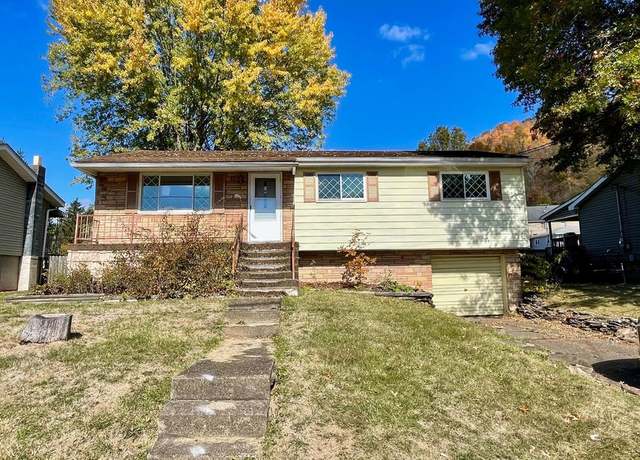 Property at 3006 Denwood Ave, Moundsville, WV 26041, 3 beds, 1.5 baths