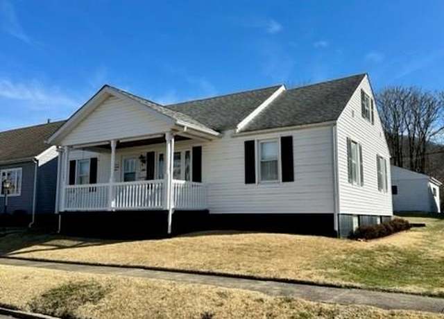 Property at 724 Lincoln St, Mcmechen, WV 26040, 3 beds, 2 baths