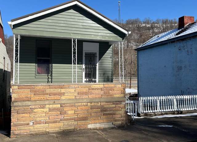 Property at 1114 Baltimore St, Wheeling, WV 26003, 3 beds, 4.5 baths