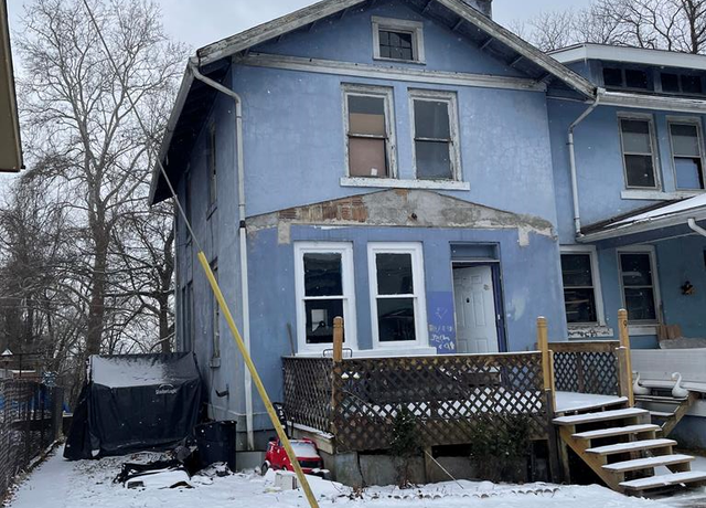 Property at 9 4th St, Beech Bottom, WV 26030, 3 beds, 1 bath