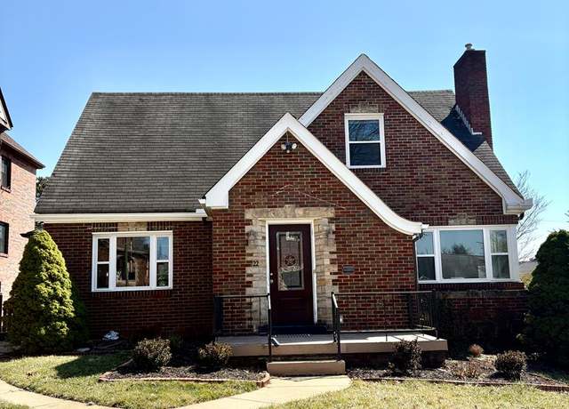 Property at 22 Holly Rd, Wheeling, WV 26003, 3 beds, 1.5 baths