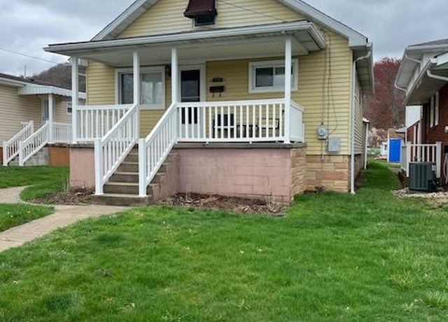 Property at 310 Pine Ave, Moundsville, WV 26041, 2 beds, 1 bath