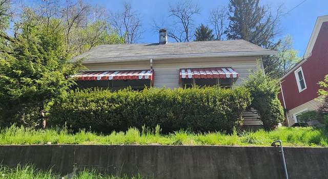 Photo of 461 National Rd, Wheeling, WV 26003