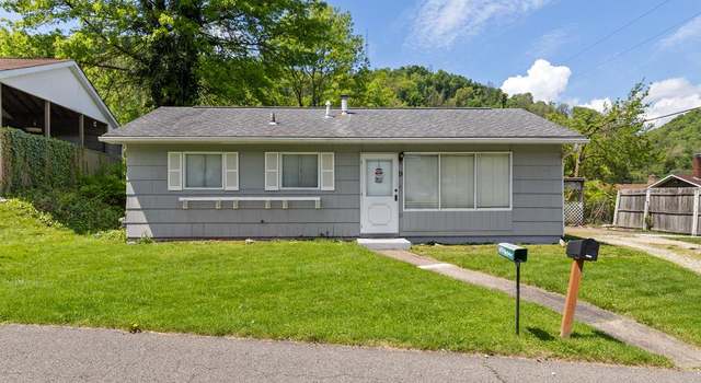 Photo of 9 Delwood Ave, Wheeling, WV 26003
