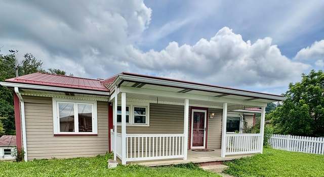 Photo of 150 Incline Ave, Wheeling, WV 26003