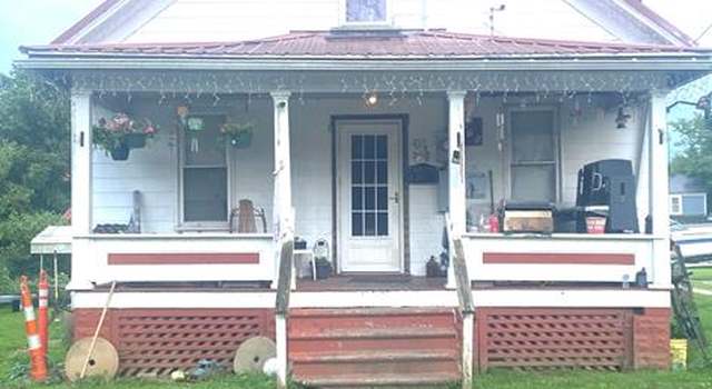 Photo of 215 Foundry St, New Martinsville, WV 26155