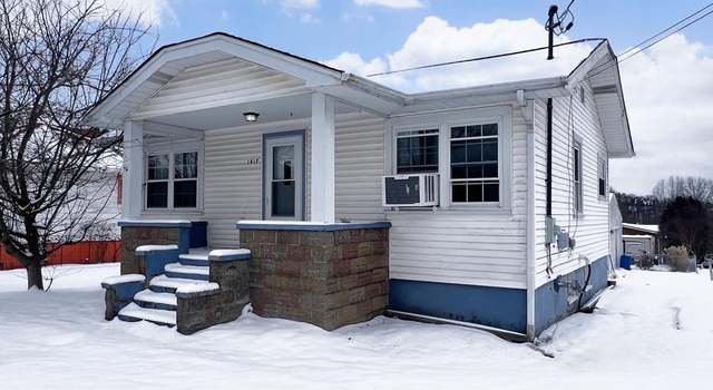 Photo of 1012 Sarko St, Windsor Heights, WV 26075