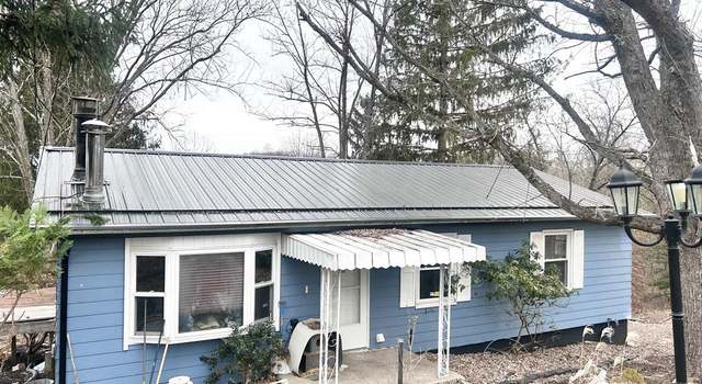 Photo of 810 Jenkins Ln, Triadelphia, WV 26059