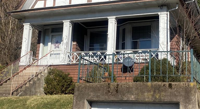 Photo of 1504 Hildreth Ave, Wheeling, WV 26003