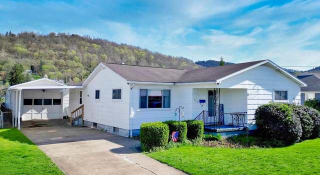 Photo of 216 North 2nd Ave, Paden City, WV 26159