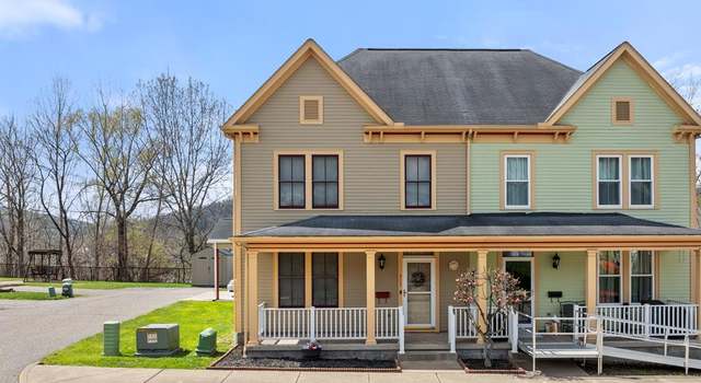 Photo of 317 West St, Wheeling, WV 26003