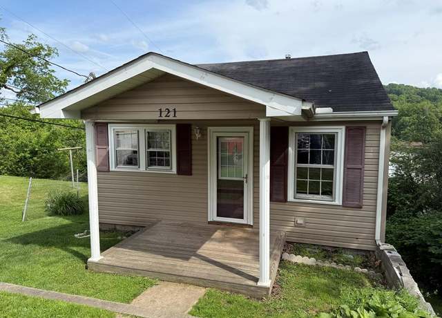 Property at 121 Avery St, Crab Orchard, WV 25882, 2 beds, 1 bath