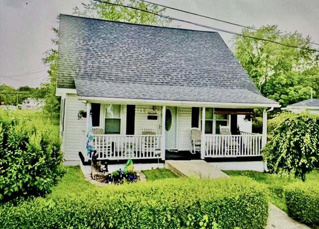 Property at 112 Deegans St, Beckley, WV 25801, 3 beds, 1.5 baths