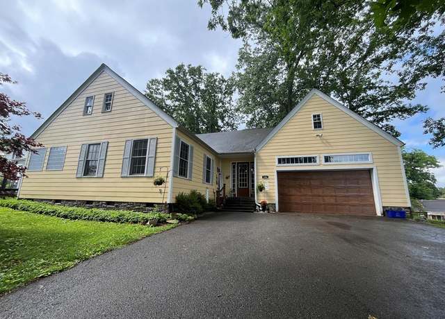 Property at 106 Edgell St, Beckley, WV 25801, 3 beds, 2.5 baths