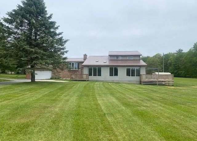 Property at 2856 Grandview Rd, Beaver, WV 25813, 5 beds, 3.5 baths