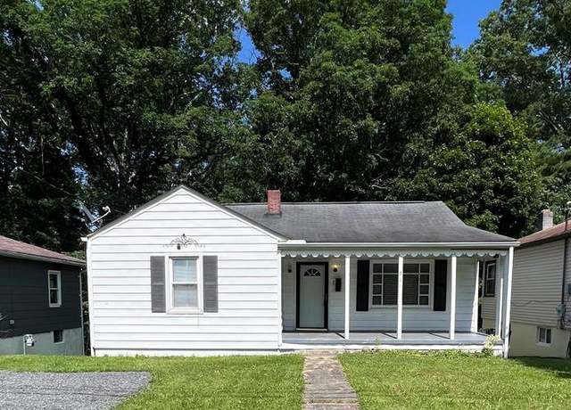 Property at 541 Orchard Ave, Beckley, WV 25801, 2 beds, 1 bath