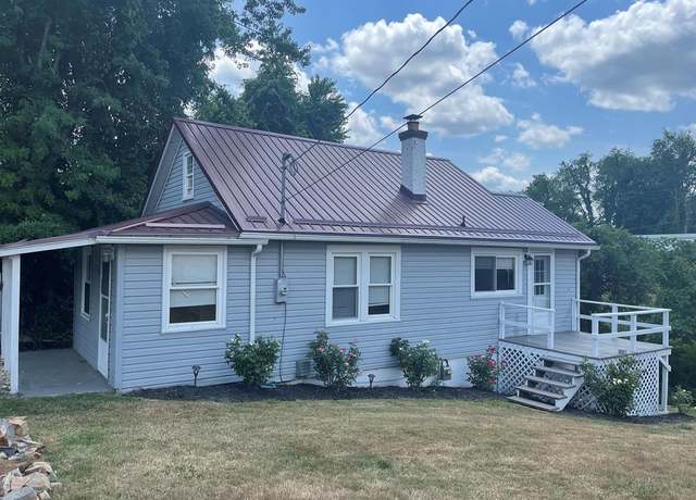 Property at 222 Mcberry St, Beckley, WV 25801, 2 beds, 1 bath