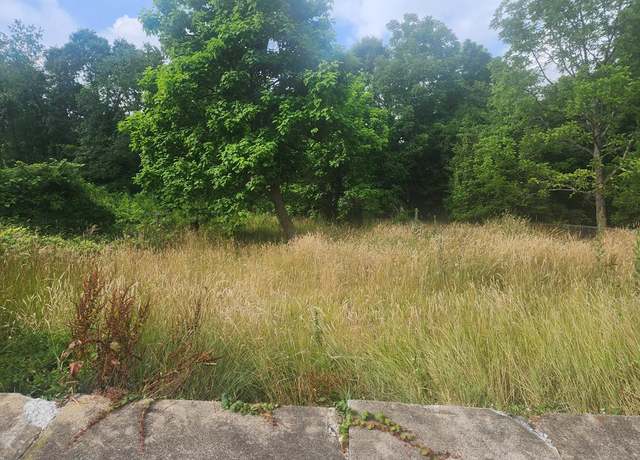 Property at 216 Clyde St, Beckley, WV 25801