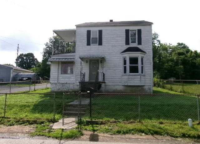Property at 104 Truman Ave, Beckley, WV 25801, 3 beds, 1 bath