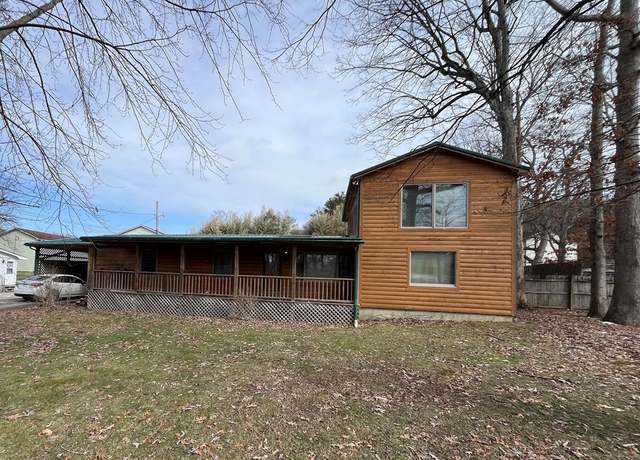 Property at 125 Stone St, Bradley, WV 25818, 4 beds, 2 baths