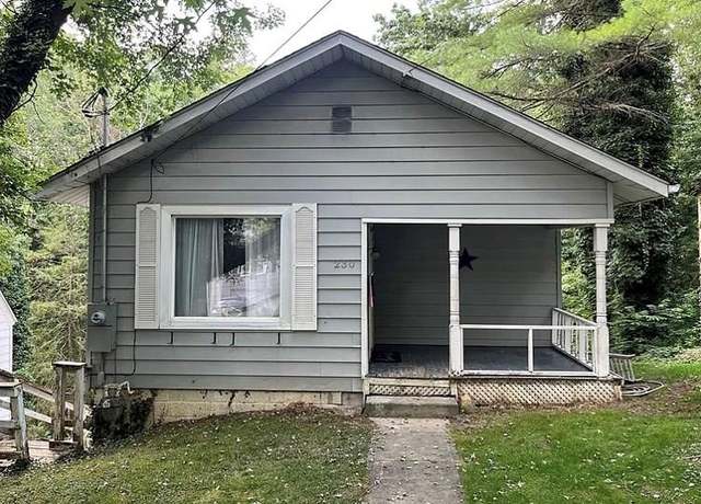 Property at 230 Granville Ave, Beckley, WV 25801, 3 beds, 2 baths
