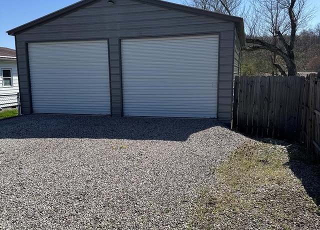 Property at 2094 Prudence Rd, Oak Hill, WV 25901, 3 beds, 1 bath