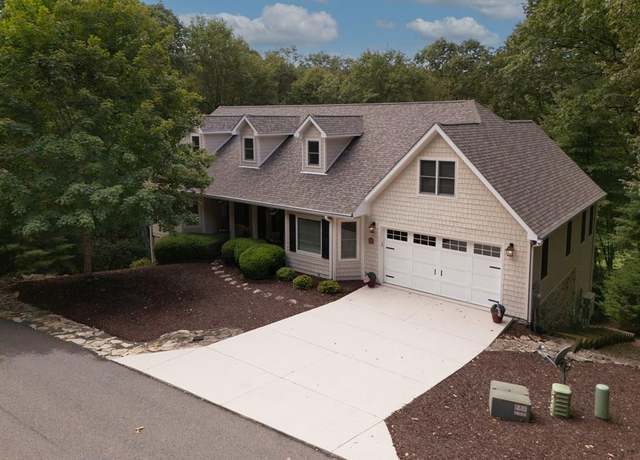 Property at 127 Henry Pl, Daniels, WV 25832, 4 beds, 3.5 baths